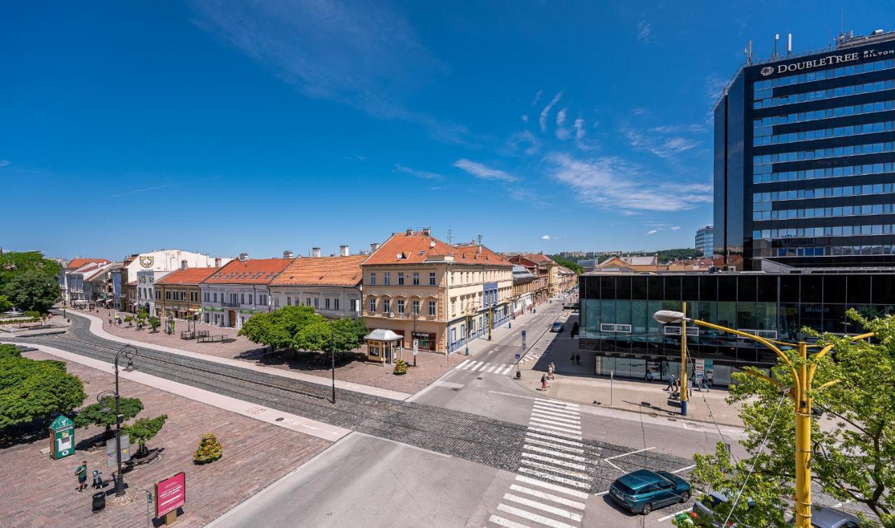 Premium Apt Kosice Center 3 Room 150M2 Hlavna Ulica Zewnętrze zdjęcie