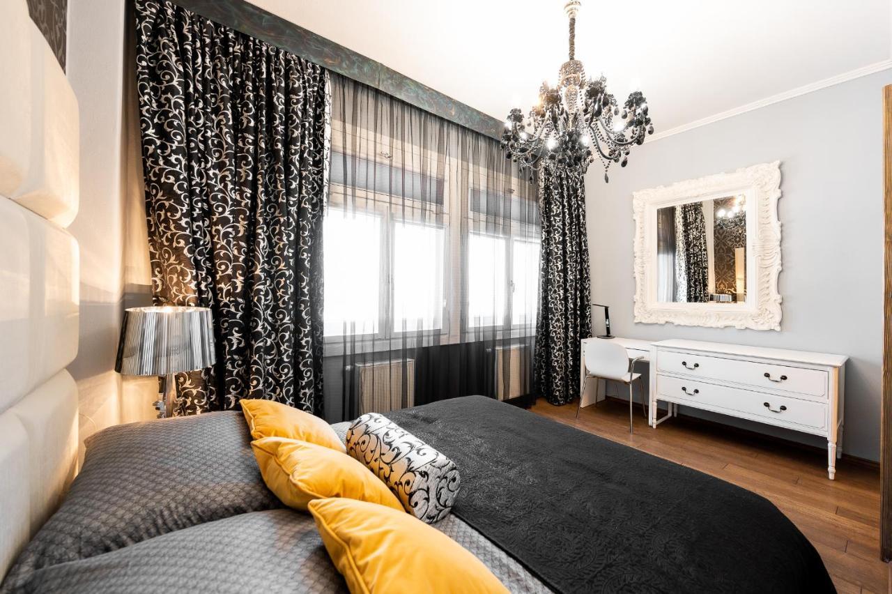 Premium Apt Kosice Center 3 Room 150M2 Hlavna Ulica Zewnętrze zdjęcie